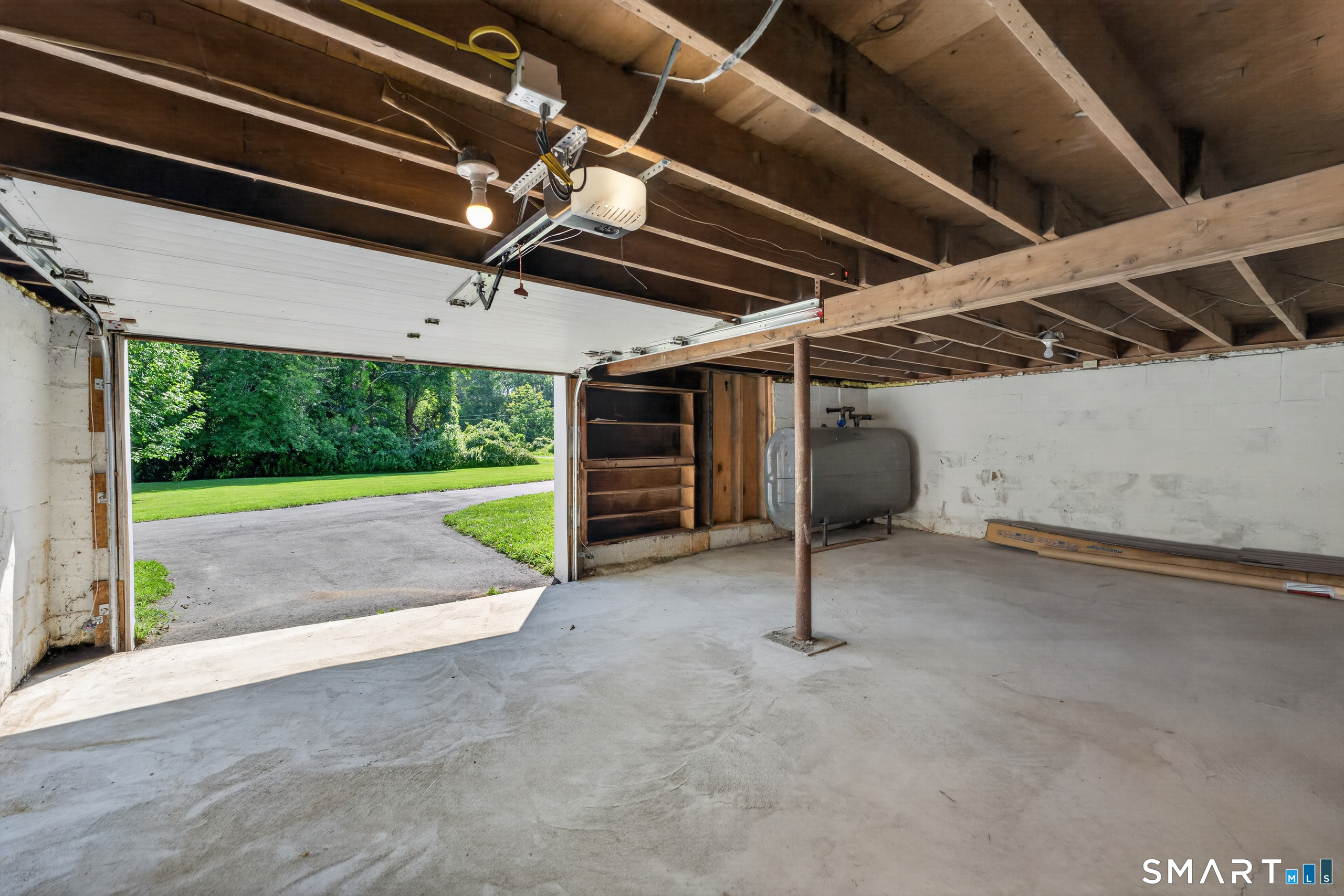 6 White Plains Road Norwich, CT 06360 - Photo 33 of 39 Gallery Image 33