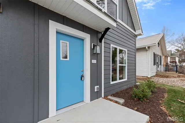 $235,000 | 3910 Walsh Street, St. Louis, MO 63116