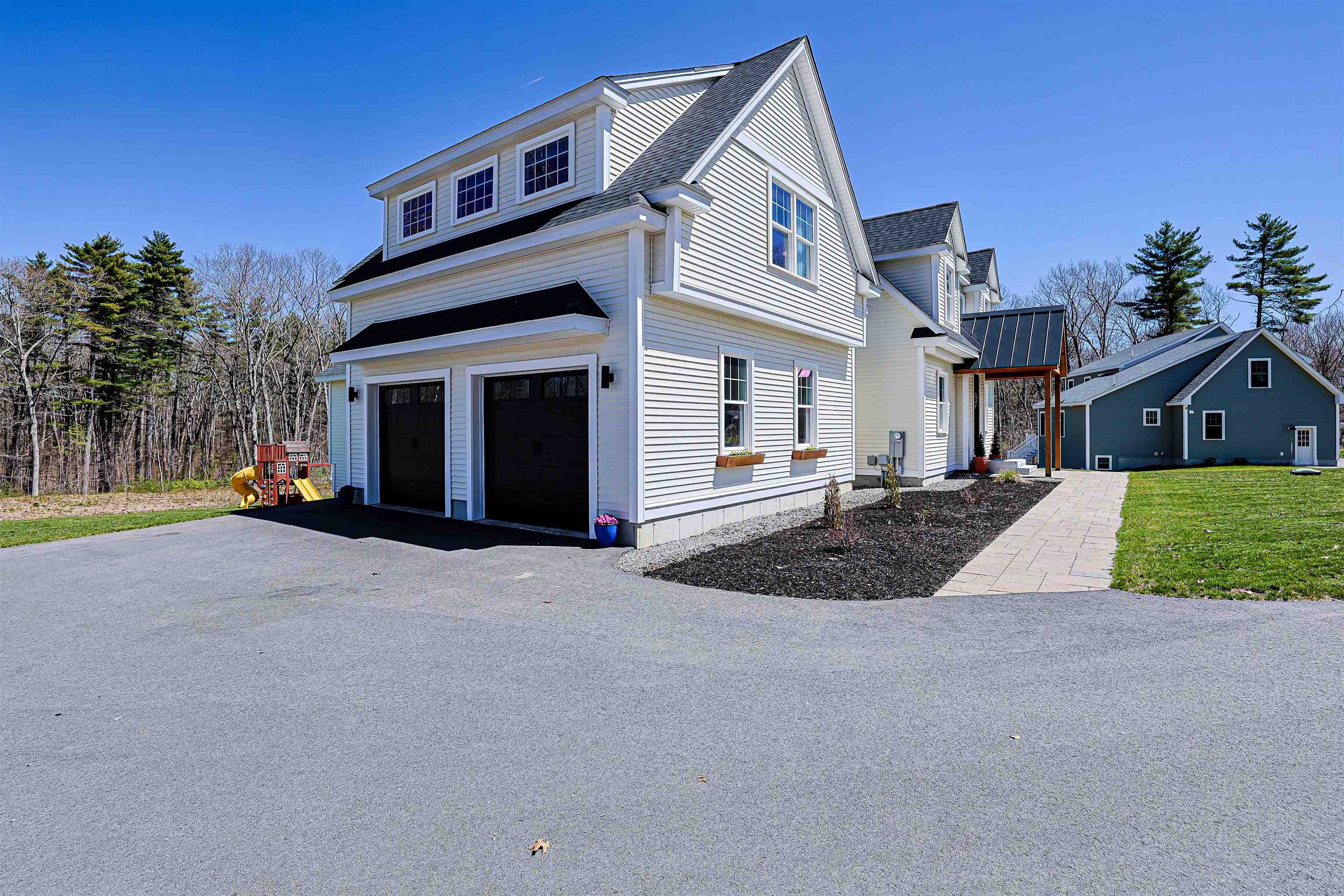 4 West Shore Park Road Kingston, NH 03848 - Photo 4 of 56