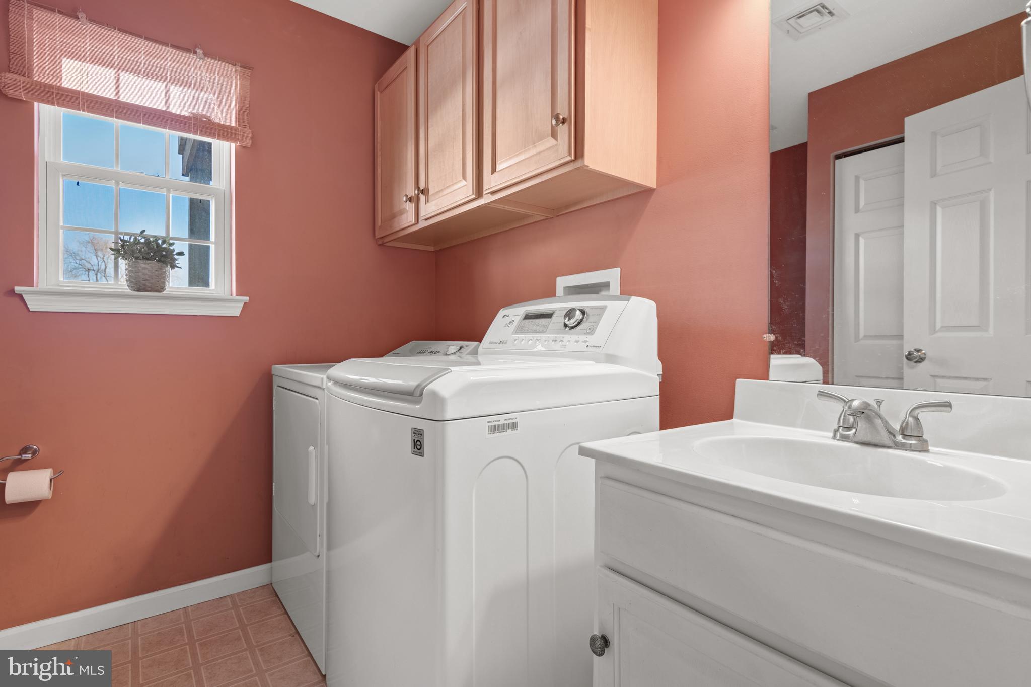 16 Pebble Creek Drive Lititz, PA 17543 - Photo 21 of 37 a utility room with dryer and washer