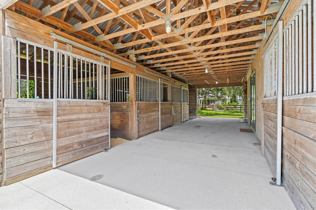5710 Vanderipe Road Sarasota, FL 34241 - Photo 66 of 100 Gallery Image 66
