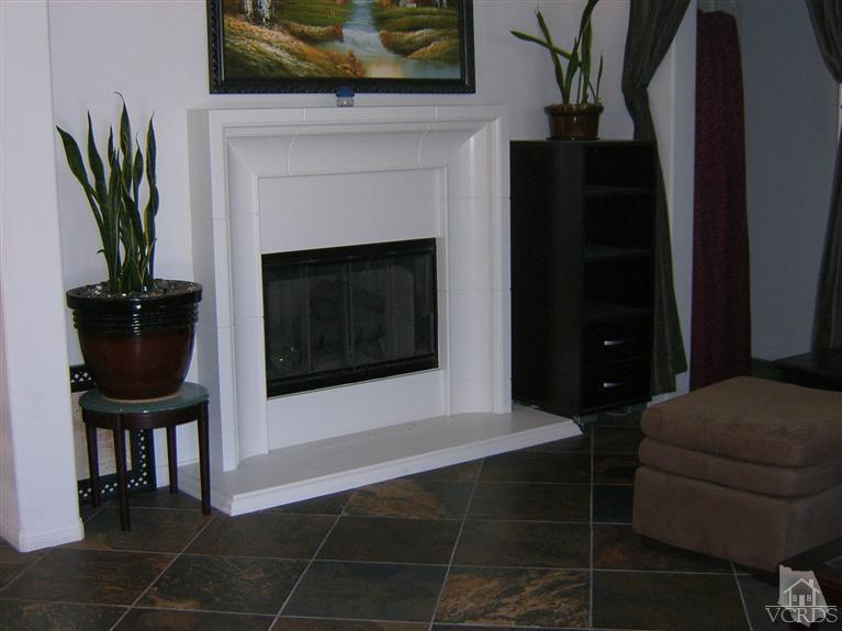 359 Lakeview Court Oxnard, CA 93036 - Photo 5 of 15 Additional Photo
