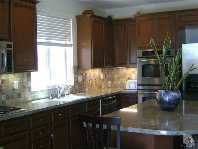 359 Lakeview Court Oxnard, CA 93036 - Photo 7 of 15 Additional Photo