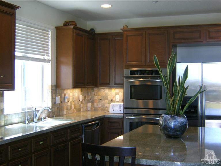 359 Lakeview Court Oxnard, CA 93036 - Photo 9 of 15 Additional Photo