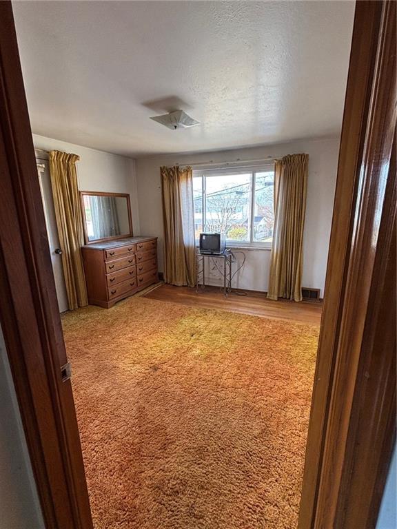 1800 McCully Road Pittsburgh, PA 15234 - Photo 4 of 12 a room with window and furniture