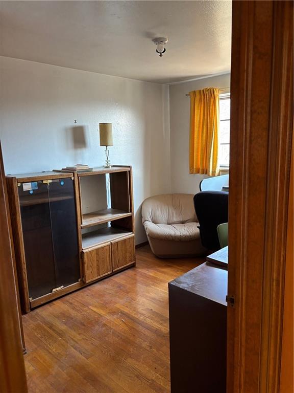 1800 McCully Road Pittsburgh, PA 15234 - Photo 6 of 12 a living room with furniture and a window