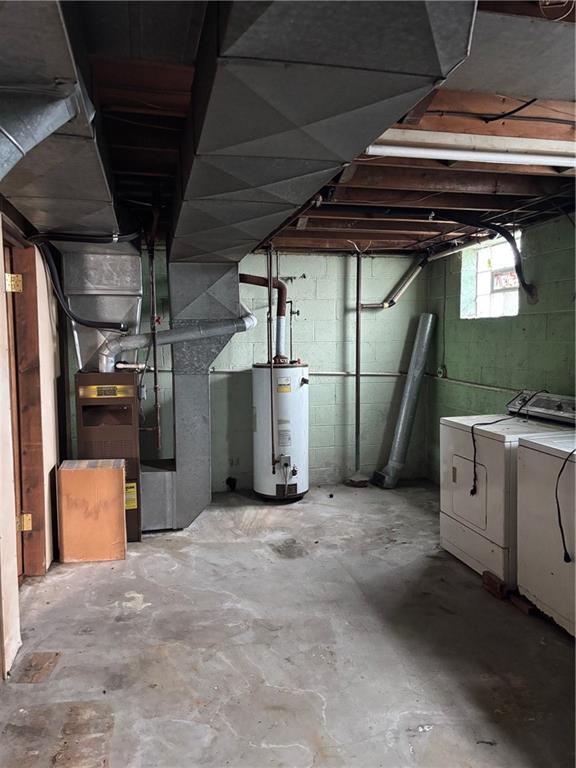 1800 McCully Road Pittsburgh, PA 15234 - Photo 8 of 12 a view of a garage
