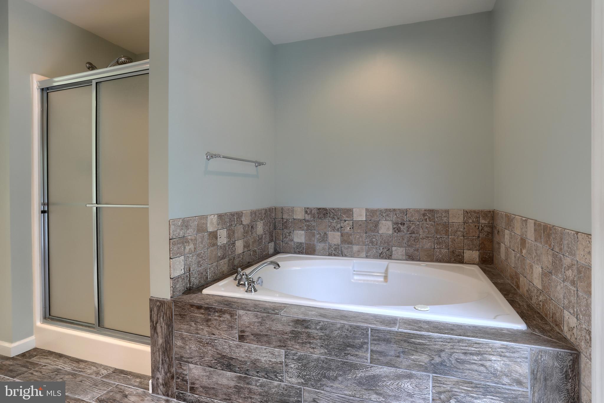 7073 Beaver Spring Road Harrisburg, PA 17111 - Photo 17 of 31 Gallery Image 17