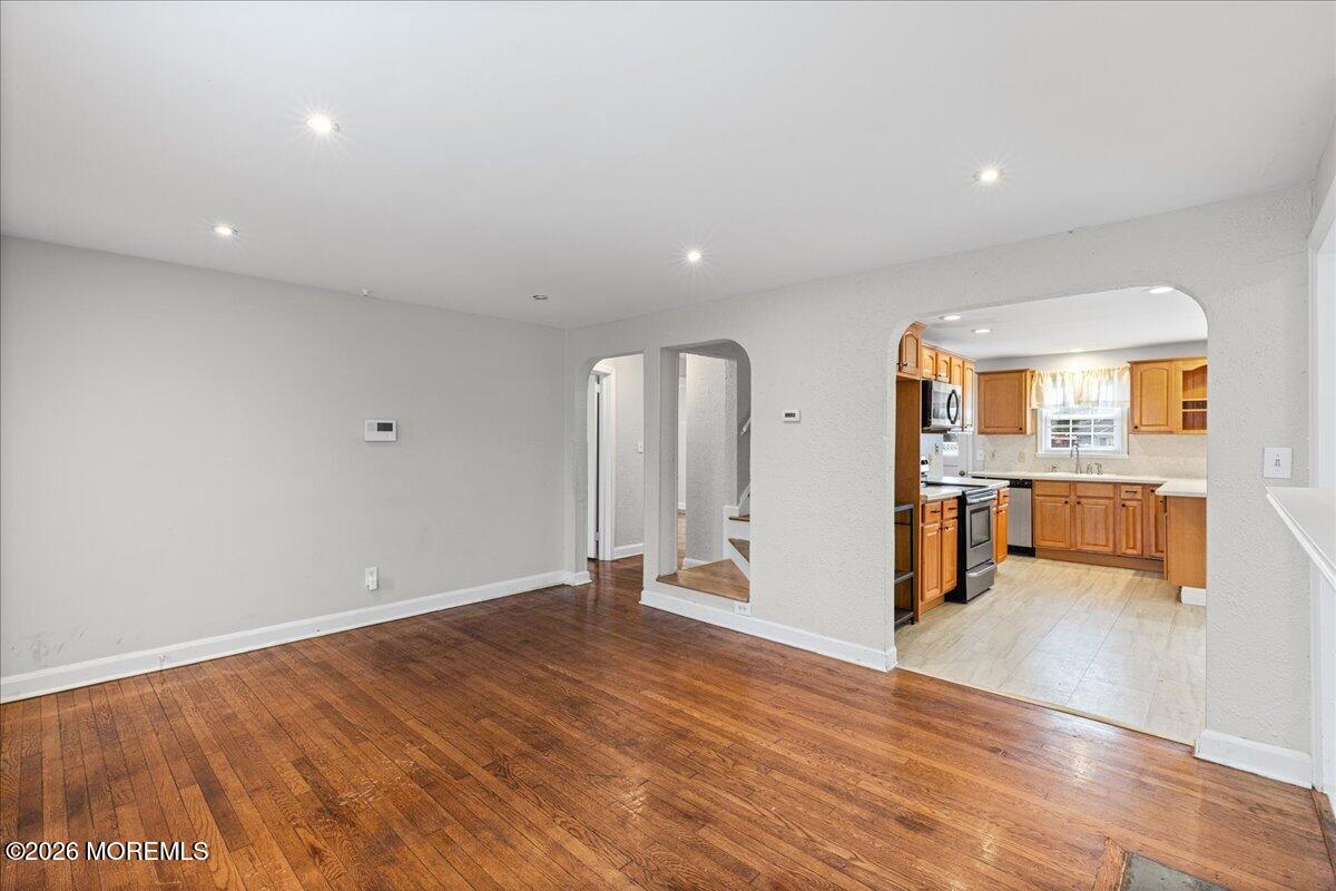 20 Weldon Road Matawan, NJ 07747 - Photo 8 of 42 06-Weldon_Rd-006