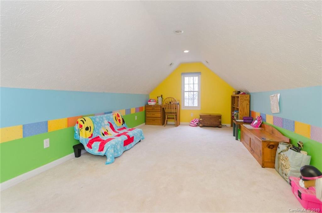4501 Cove Loop Road Hendersonville, NC 28739 - Photo 19 of 25 Gallery Image 19