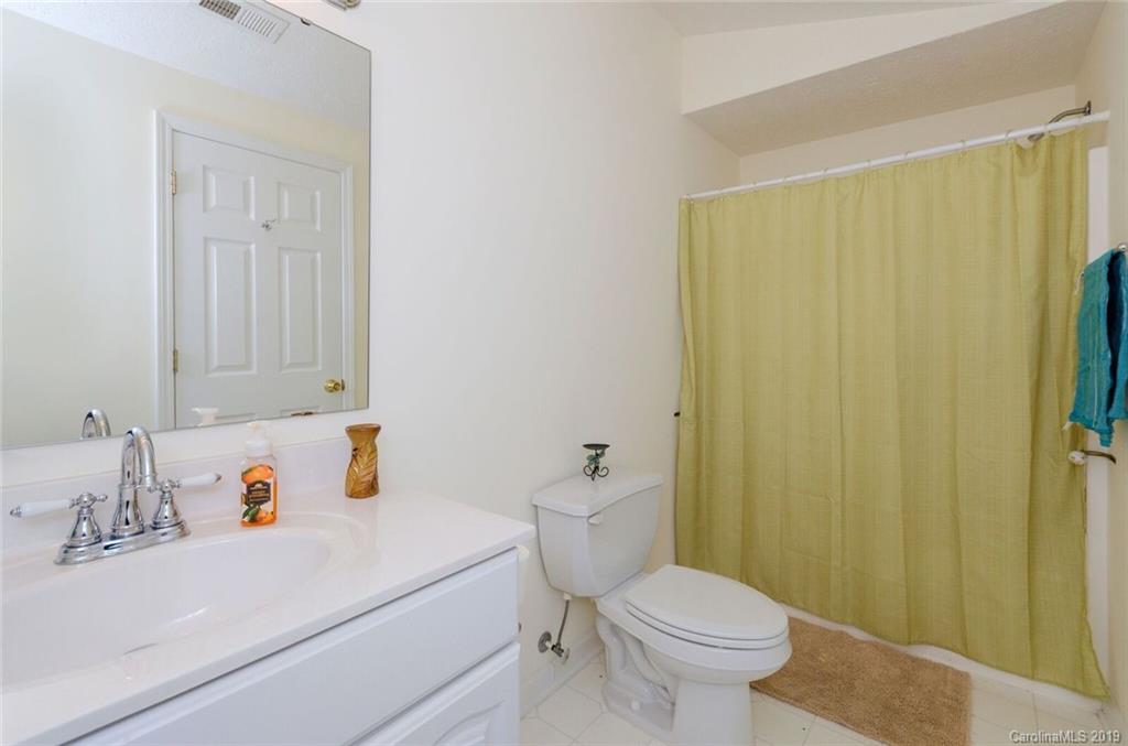 4501 Cove Loop Road Hendersonville, NC 28739 - Photo 20 of 25 Gallery Image 20