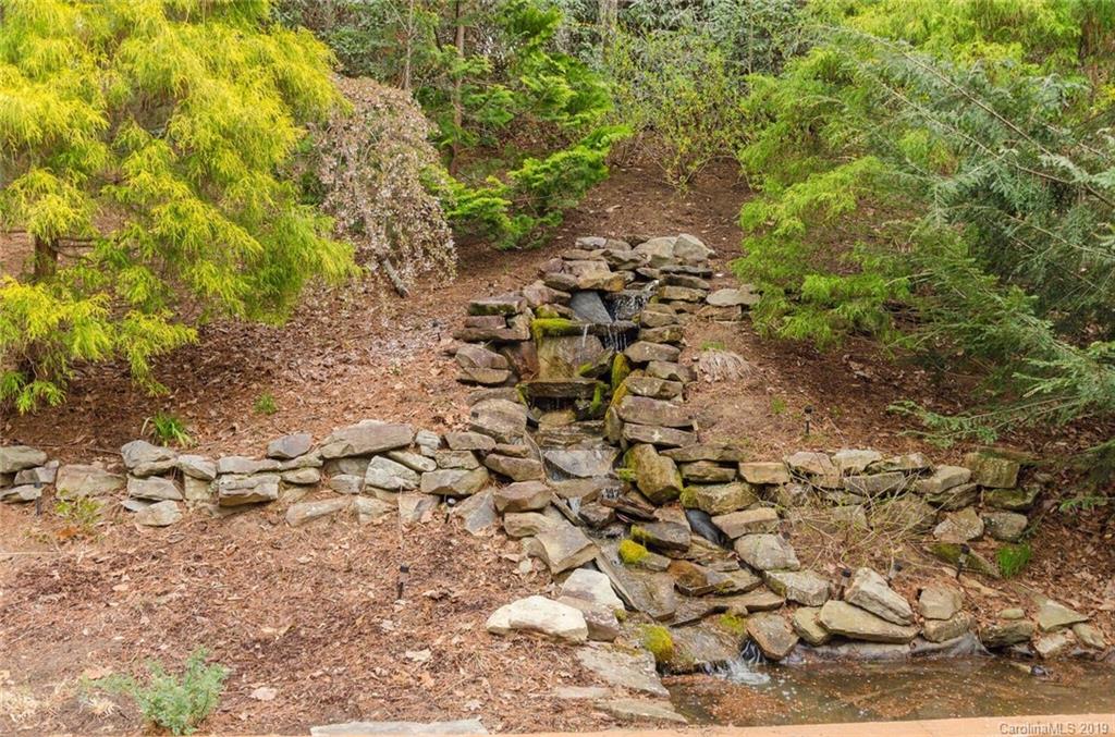 4501 Cove Loop Road Hendersonville, NC 28739 - Photo 4 of 25 Gallery Image 4