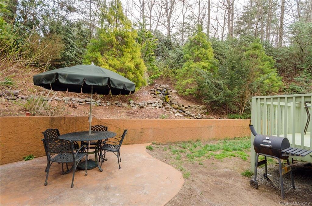 4501 Cove Loop Road Hendersonville, NC 28739 - Photo 5 of 25 Gallery Image 5