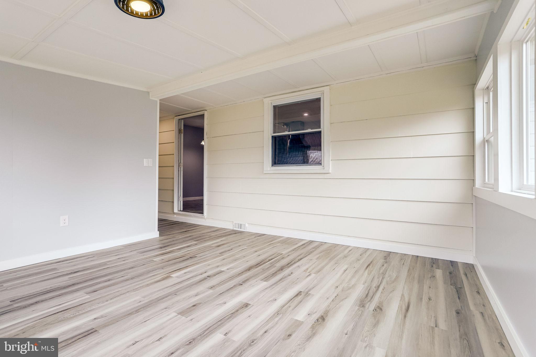 221 West Ash Road Sterling, VA 20164 - Photo 13 of 28 Climate Controlled Sunroom