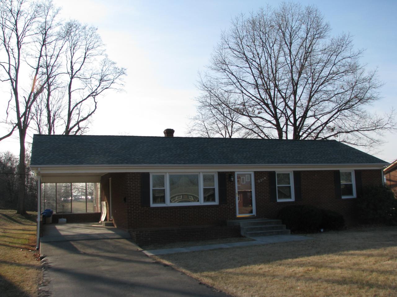 5518 Littleton Road Roanoke, VA 24012 - Photo 1 of 7 Front