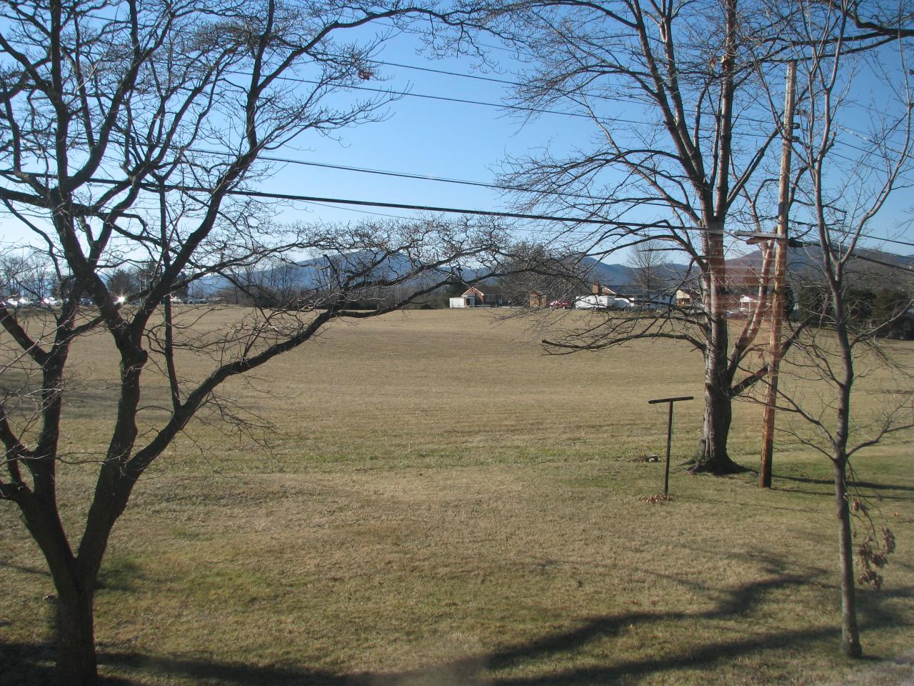 5518 Littleton Road Roanoke, VA 24012 - Photo 7 of 7 outside