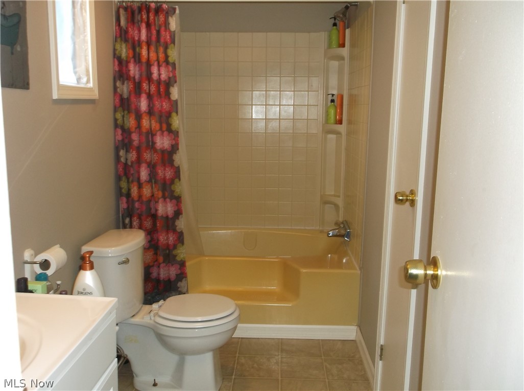 7965 Fultonrose Road Roseville, OH 43777 - Photo 13 of 16 Gallery Image 13