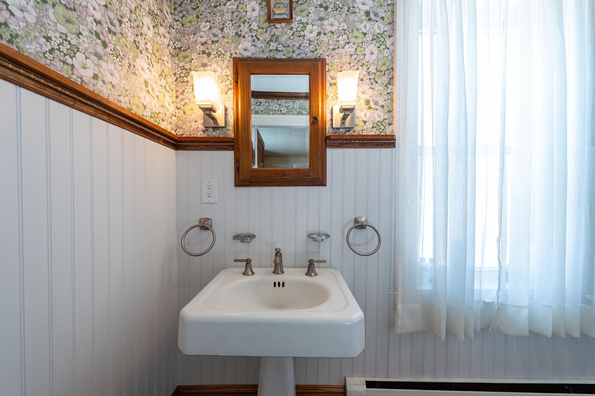 64 Cumberland Street Brunswick, ME 04011 - Photo 17 of 42 DSC_6246