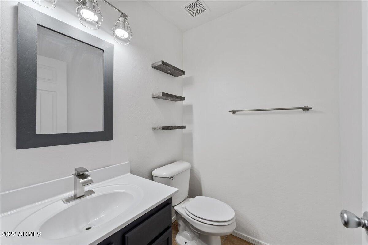 43792 West Magnolia Road Maricopa, AZ 85138 - Photo 13 of 29 Bathrm