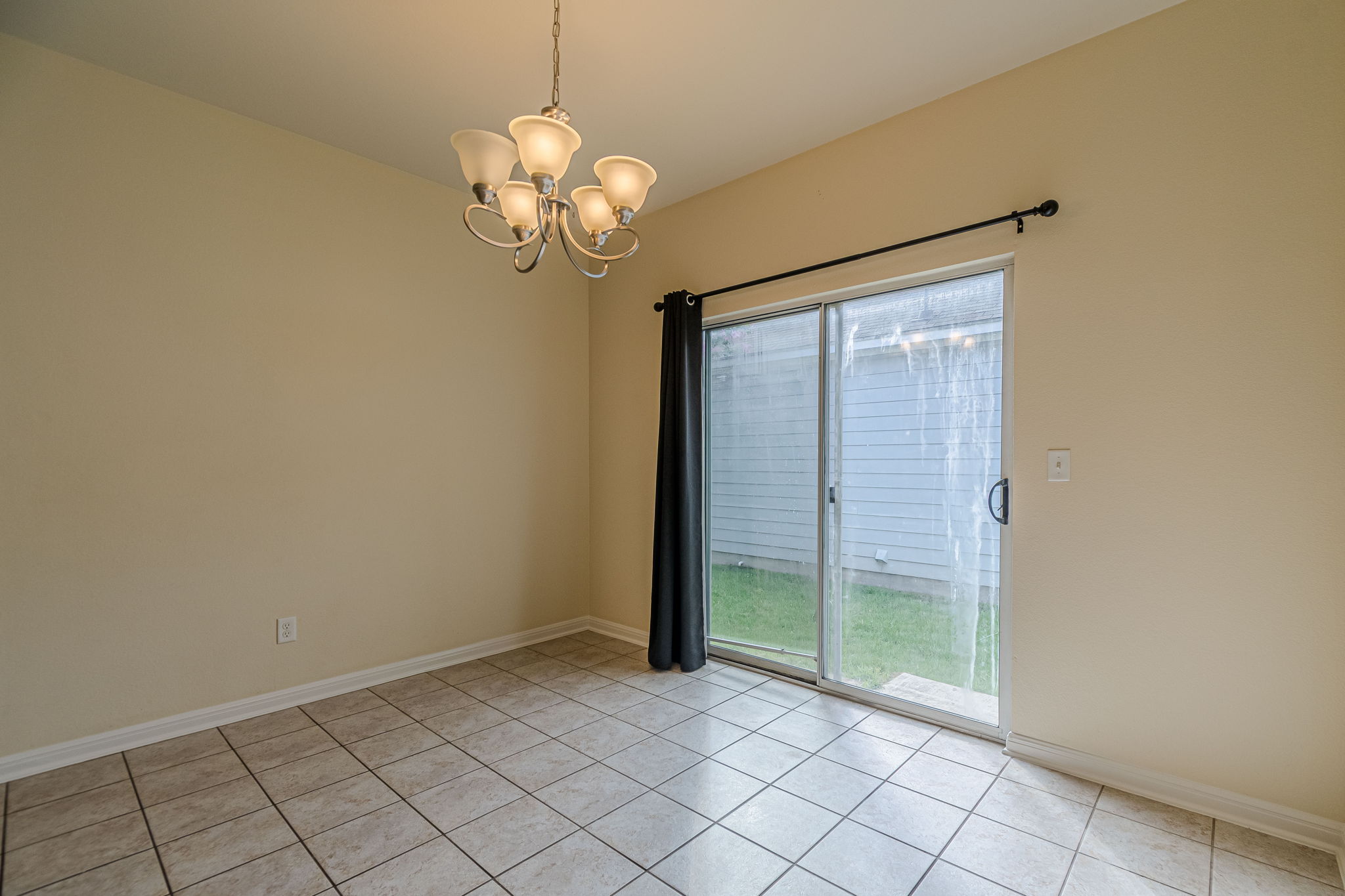 1612 Sanders Kyle, TX 78640 - Photo 12 of 37