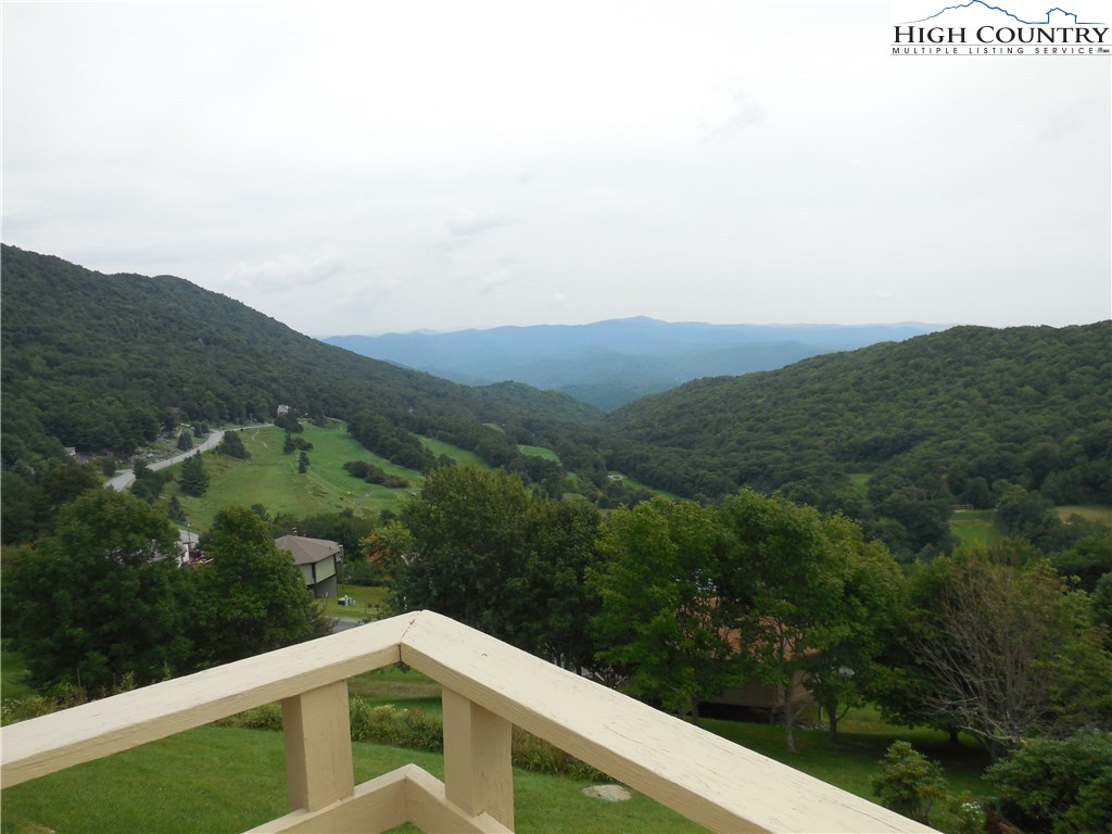 441 Skiview Road Seven Devils, NC 28604 - Photo 19 of 26 Gallery Image 19