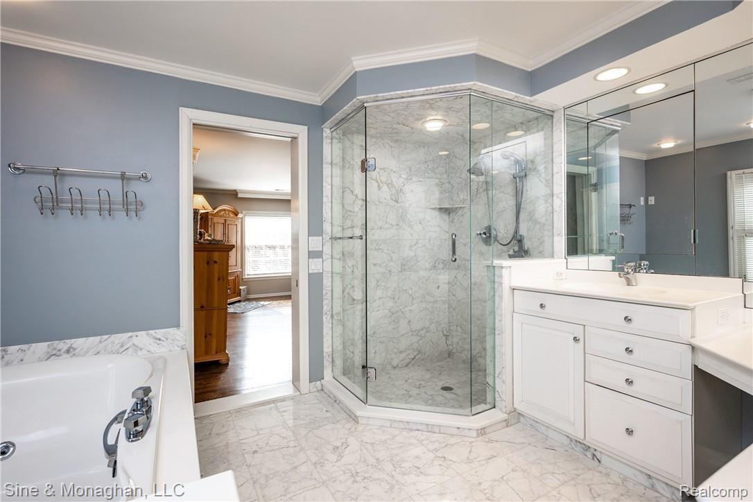 179 Stephens Road Grosse Pointe, MI 48236 - Photo 39 of 81 179 Stephens L017.jpg