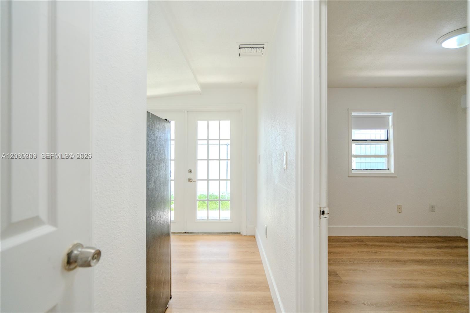 27 Southwest 55th Avenue Road, Unit R Miami, FL 33134 - Photo 5 of 15 Gallery Image 5