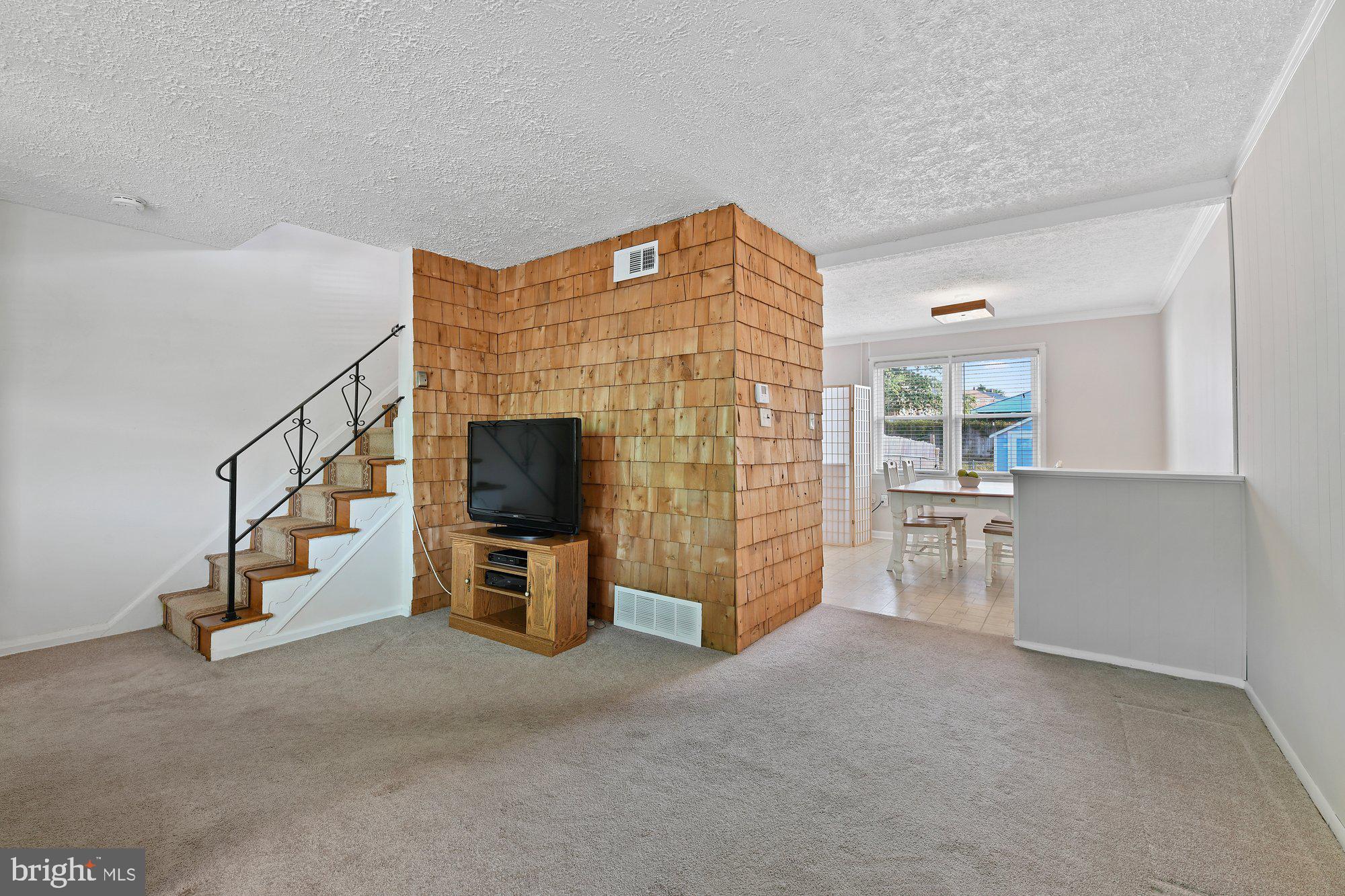 817 Lannerton Road Baltimore, MD 21220 - Photo 5 of 18 Brick accent wall
