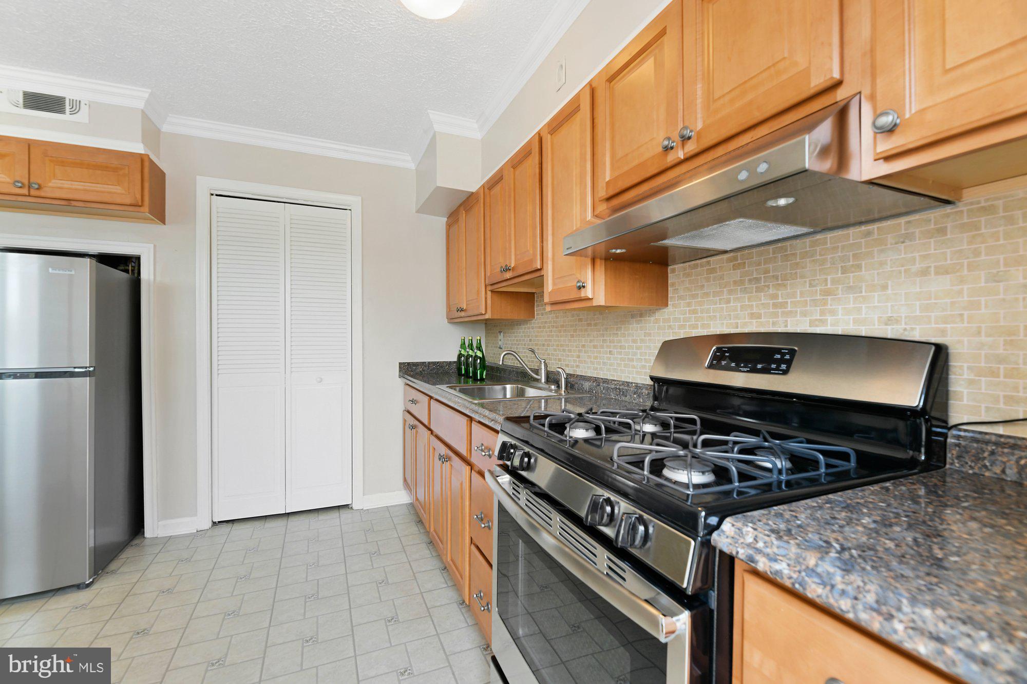 817 Lannerton Road Baltimore, MD 21220 - Photo 9 of 18
