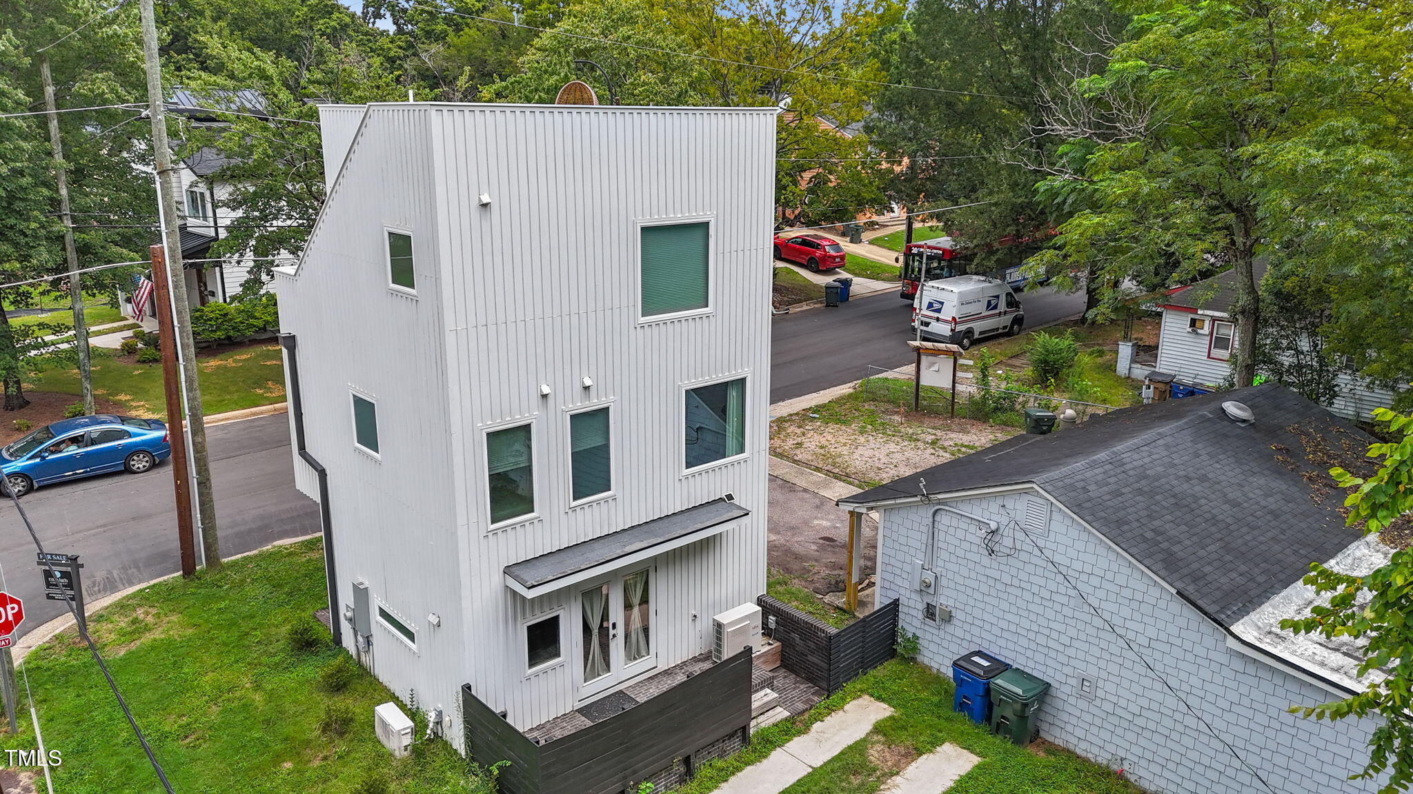 400 Bragg Street Raleigh, NC 27601 - Photo 51 of 62 1-web-or-mls-DJI_20250808131927_0404_D