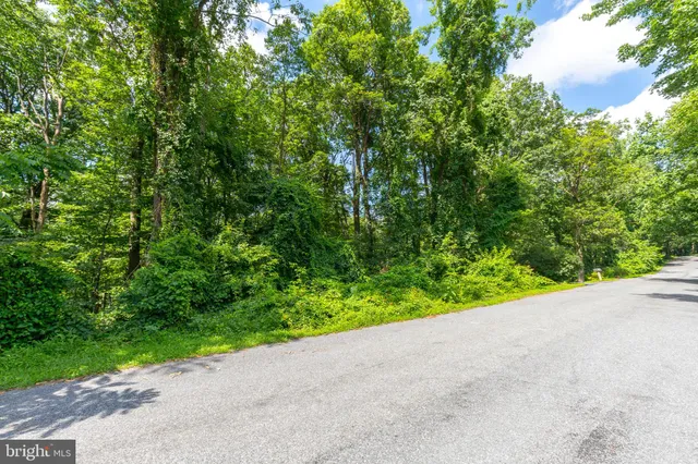 $79,900 | 9 Deer Lane, Holtwood, PA 17532