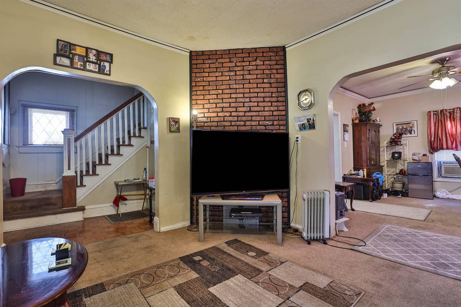 209 West Liberty Street Springfield, OH 45506 - Photo 7 of 24 007-Living-Room-3