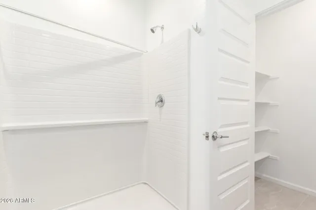 a close up of a shower