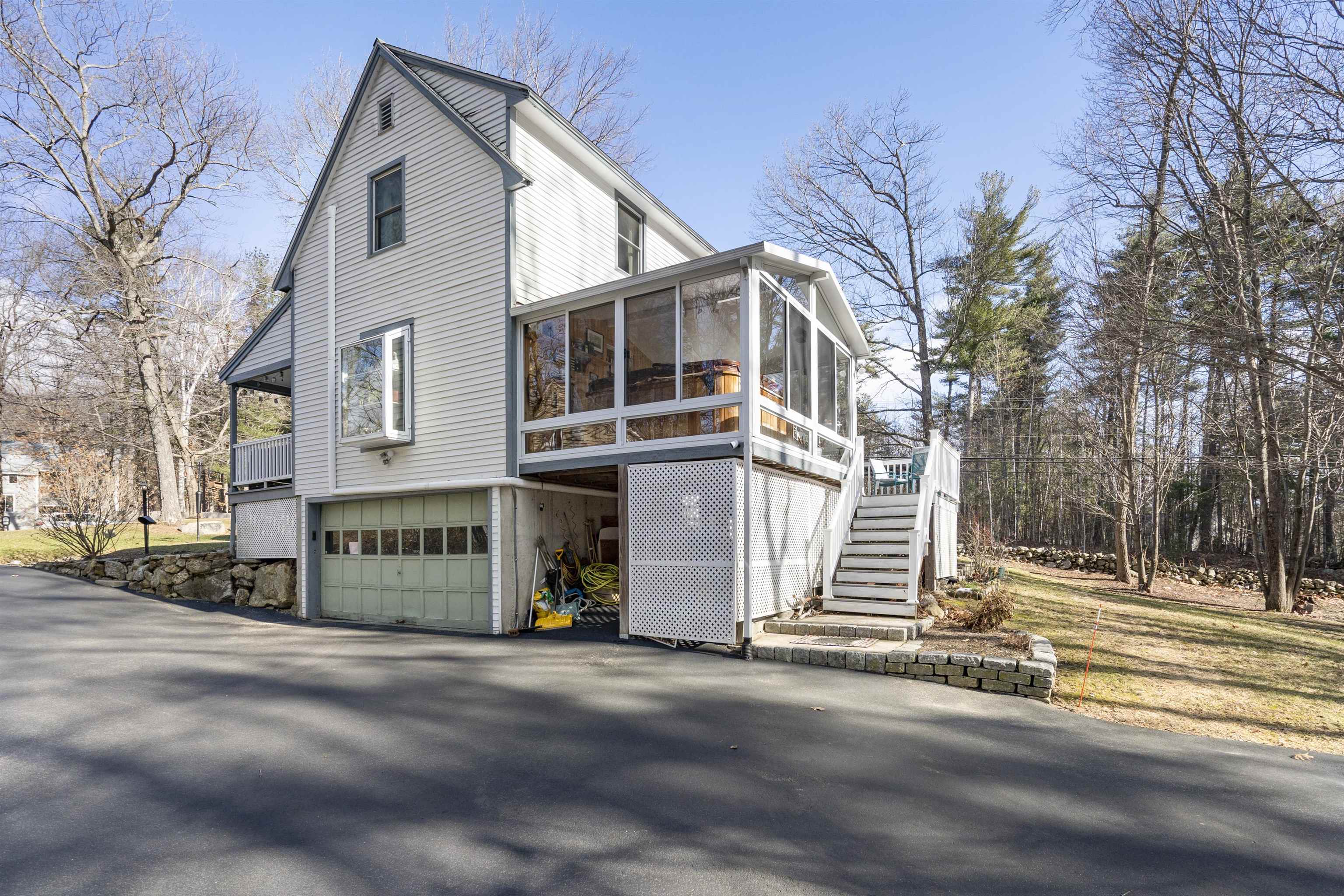 2 Derby Road Derry, NH 03038 - Photo 5 of 39