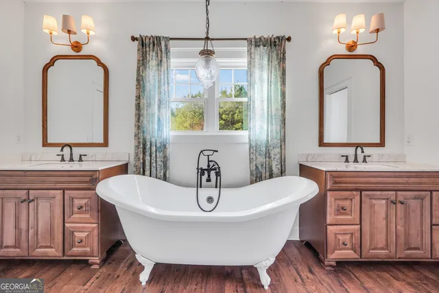 $520,000 | 200 Douglas Creek Road, Flovilla, GA 30216