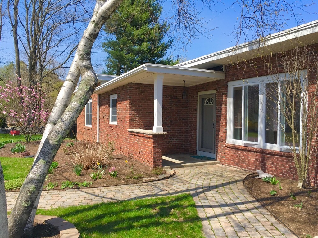 5 Valley Road Southborough, MA 01772 - Photo 3 of 30 Gallery Image 3