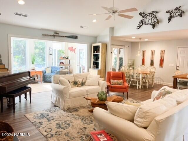 309 Center Drive Hampstead, NC 28443 - Photo 3 of 37 thumbnail_IMG_8447