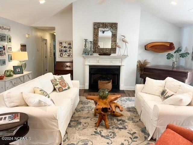 309 Center Drive Hampstead, NC 28443 - Photo 4 of 37 thumbnail_IMG_8448