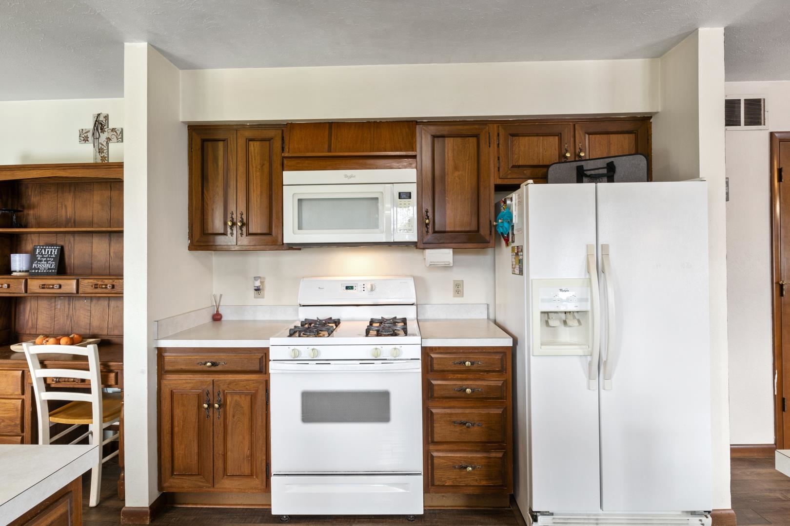 6807 East Cornelius Road Syracuse, IN 46567 - Photo 10 of 36 Gallery Image 10