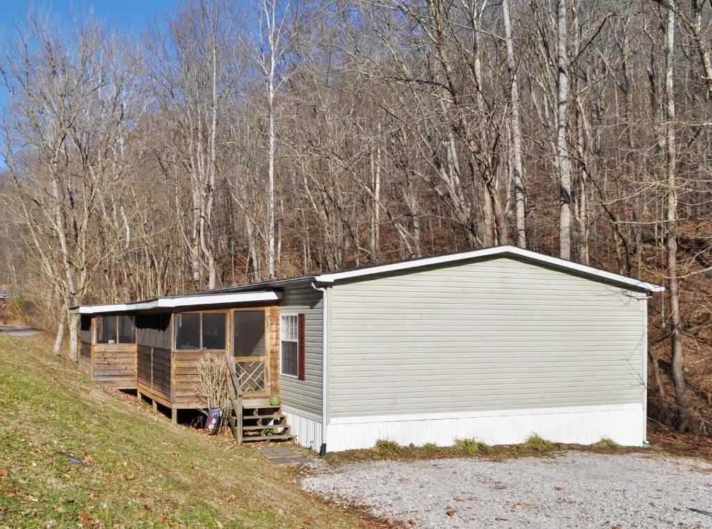 7 Sam Collins Road Huntington, WV 25702 - Photo 1 of 23 Gallery Image 1