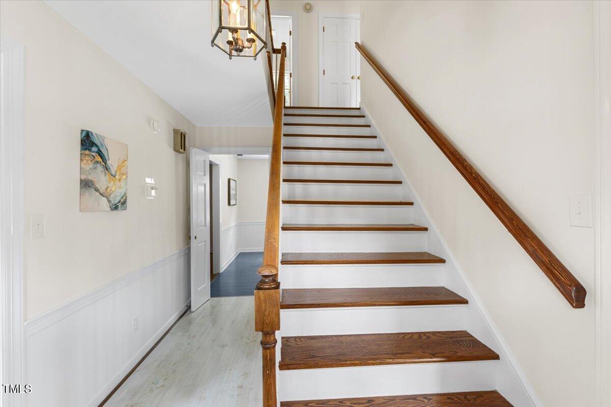 1005 Pebblebrook Drive Raleigh, NC 27609 - Photo 5 of 37 09-IMG_1942