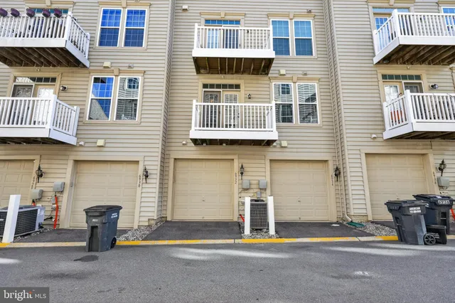 $475,000 | 6932 Kona Drive, Gainesville, VA 20155