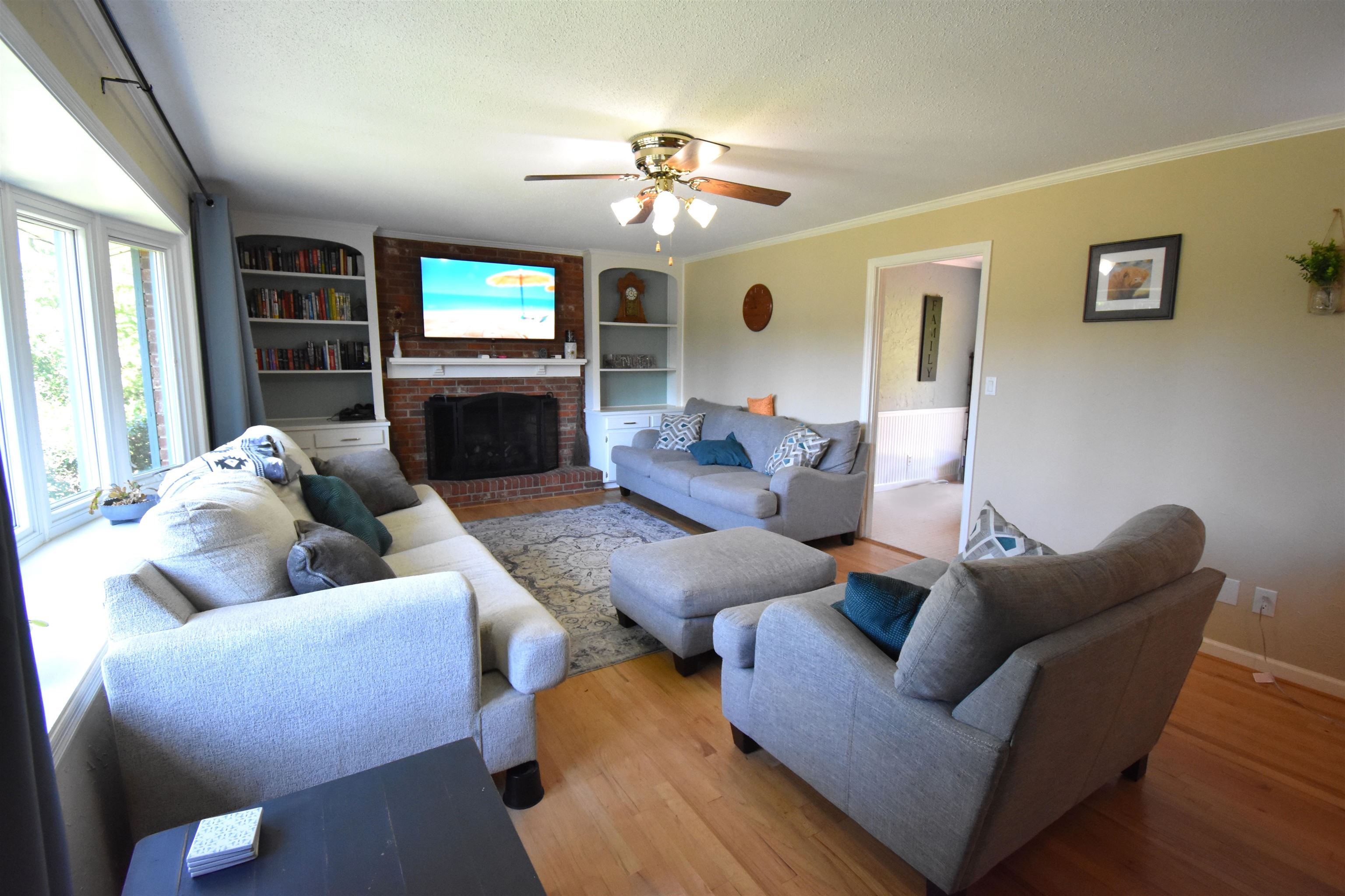 106 Timberlake Drive Inman, SC 29349 - Photo 6 of 37