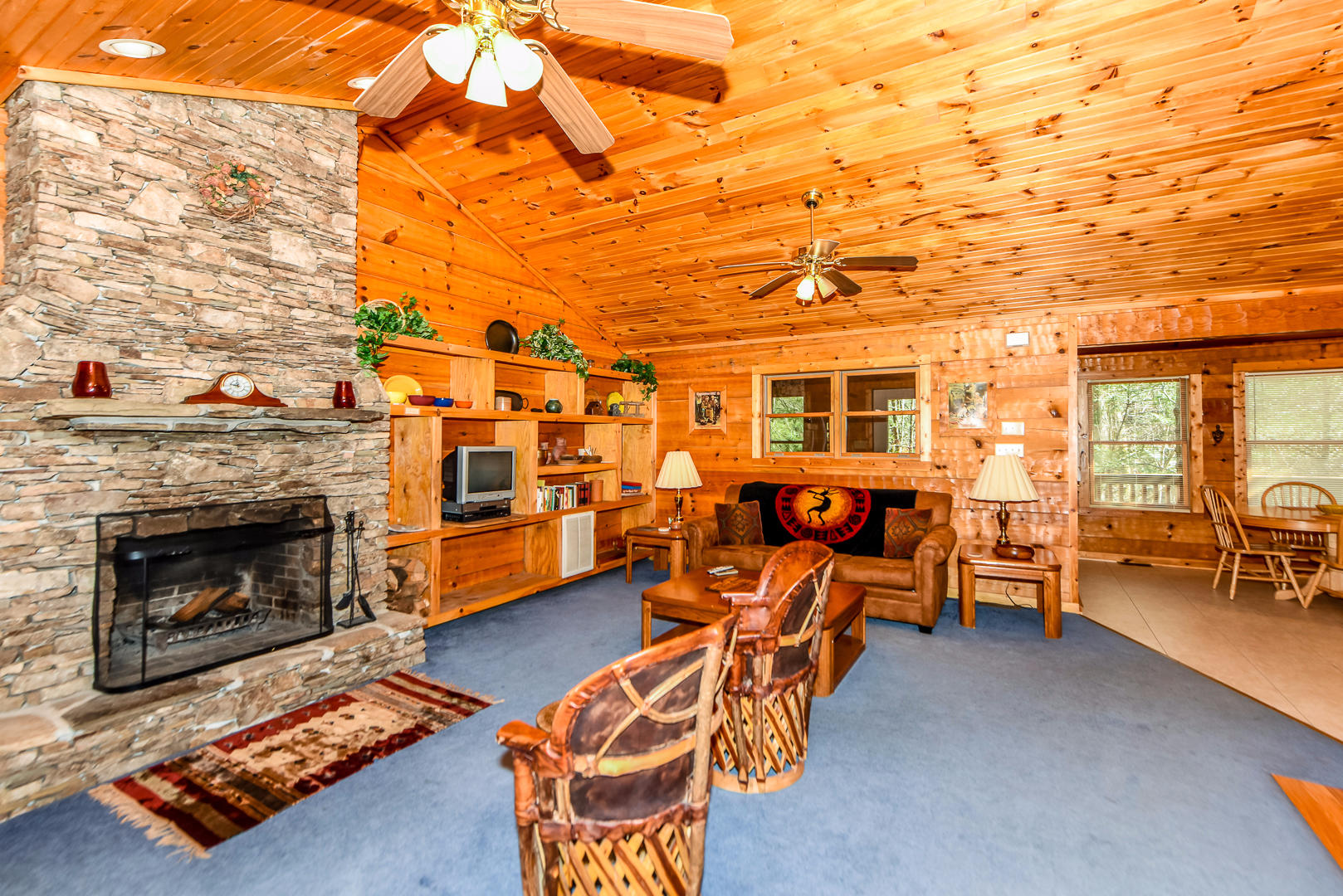 148 Sequoyah Village Road Townsend, TN 37882 - Photo 3 of 13 DSC_8596