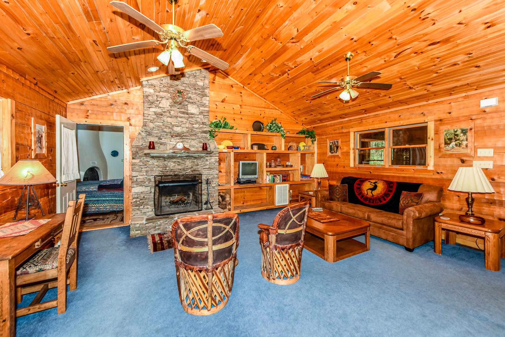 148 Sequoyah Village Road Townsend, TN 37882 - Photo 4 of 13 DSC_8595