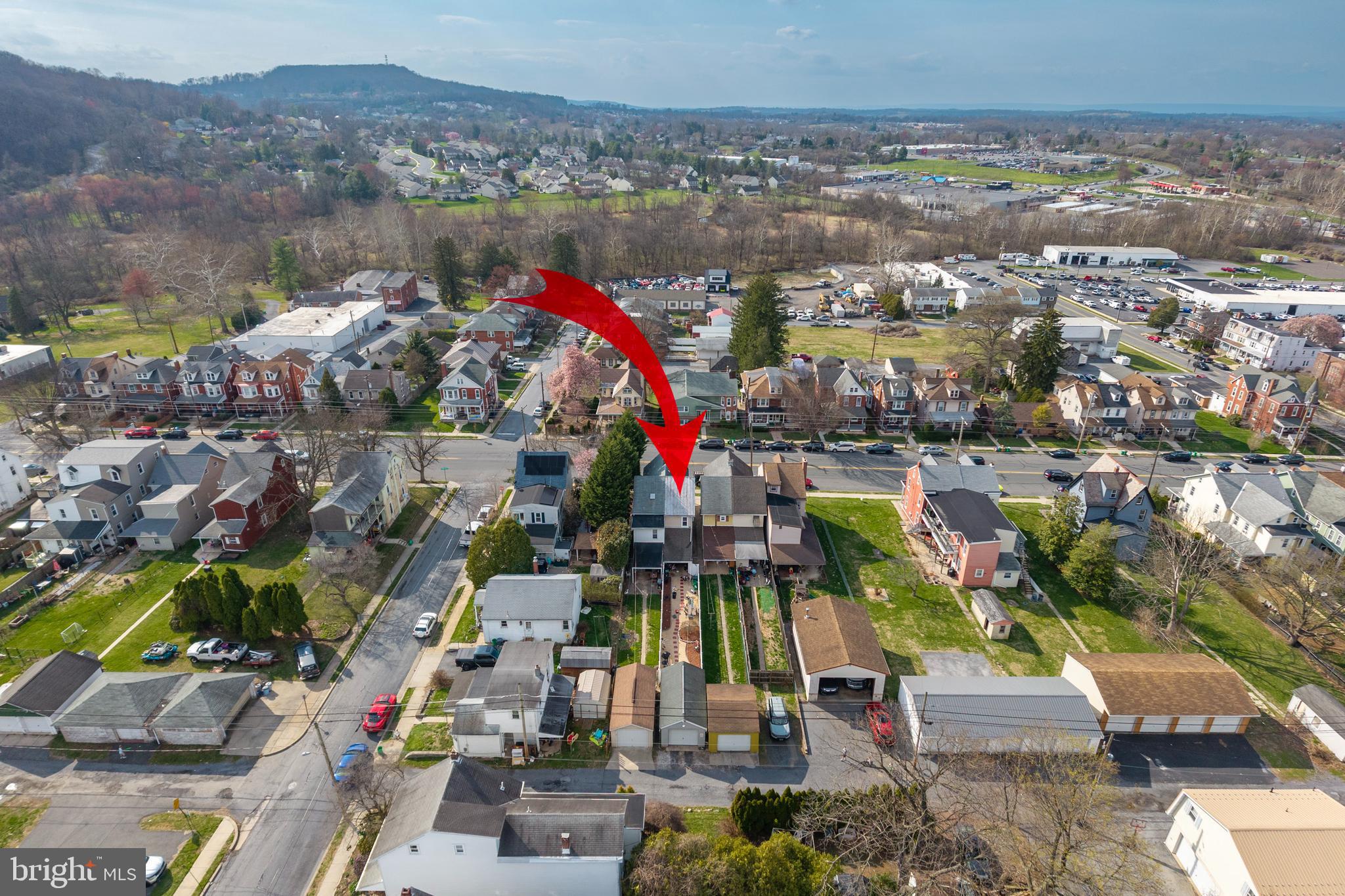 239 South Wyomissing Avenue Reading, PA 19607 - Photo 34 of 35