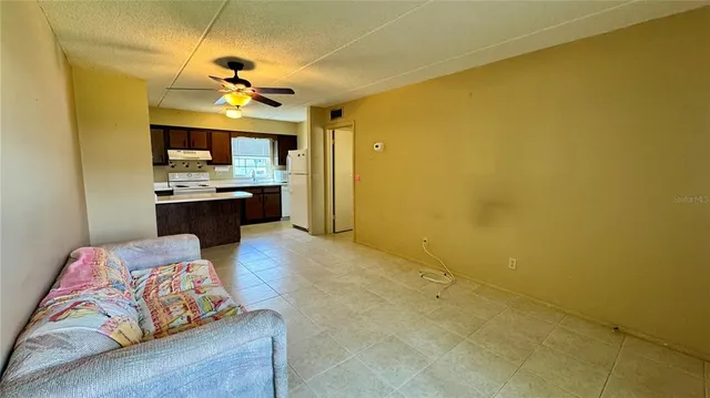$65,000 | 1100 East Caroline Street, Unit 123, Tavares, FL 32778
