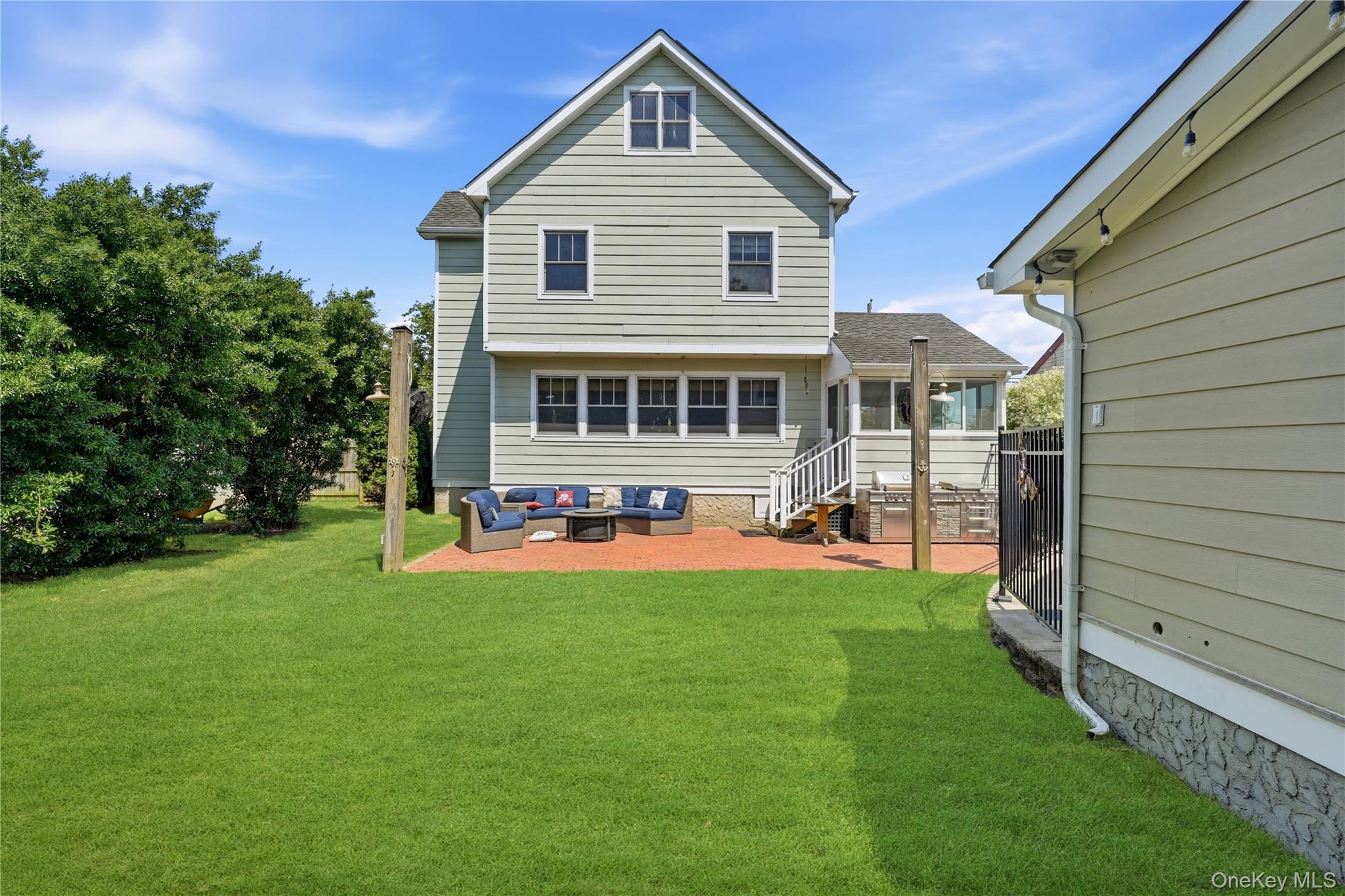 2544 Riverside Avenue Seaford, NY 11783 - Photo 48 of 50