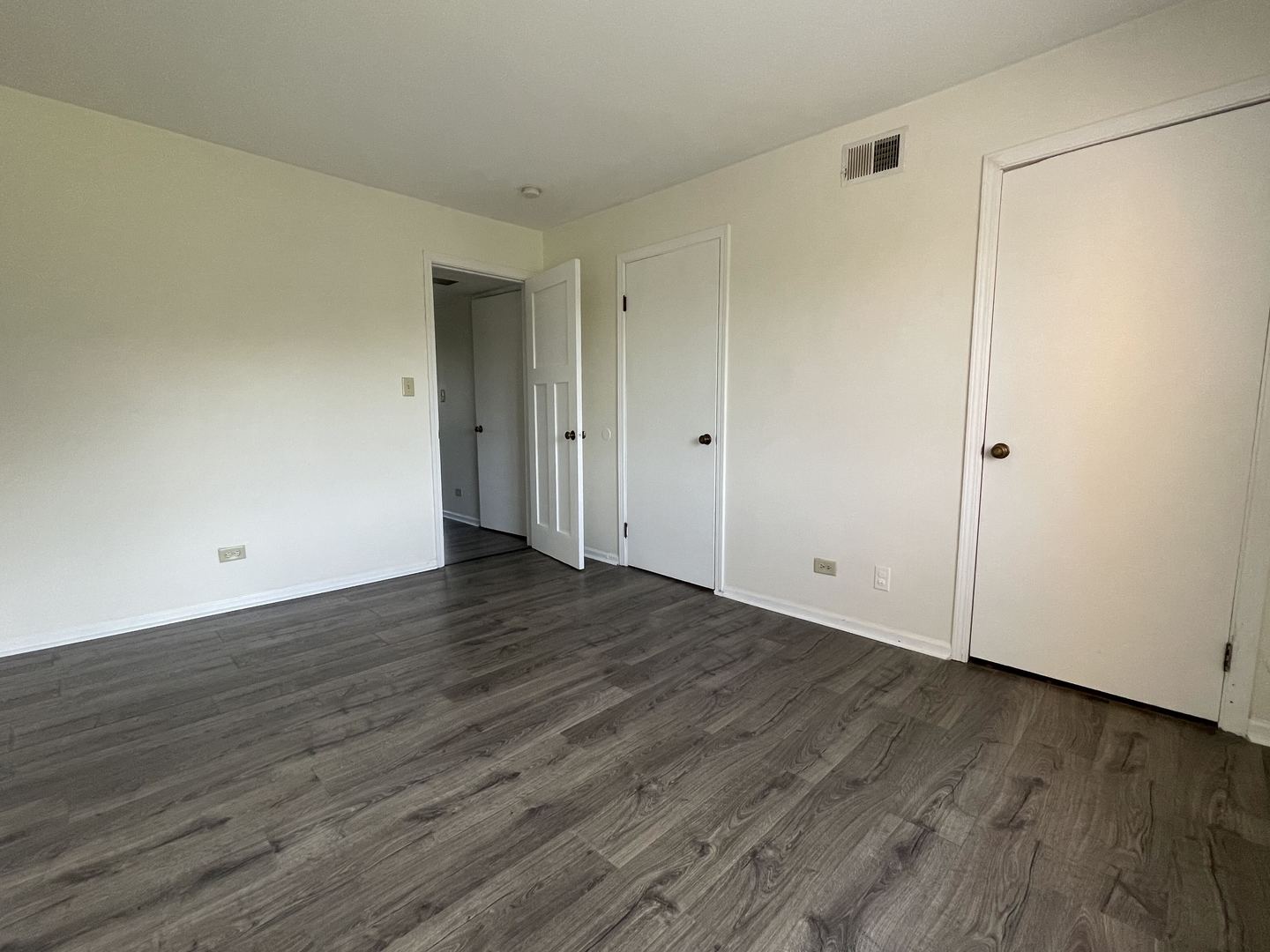 365 East Rimini Court, Unit 2 Palatine, IL 60067 - Photo 7 of 8 Gallery Image 7