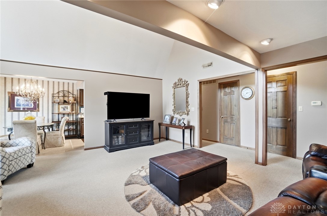 1933 Washington South Road Dayton, OH 45458 - Photo 14 of 51